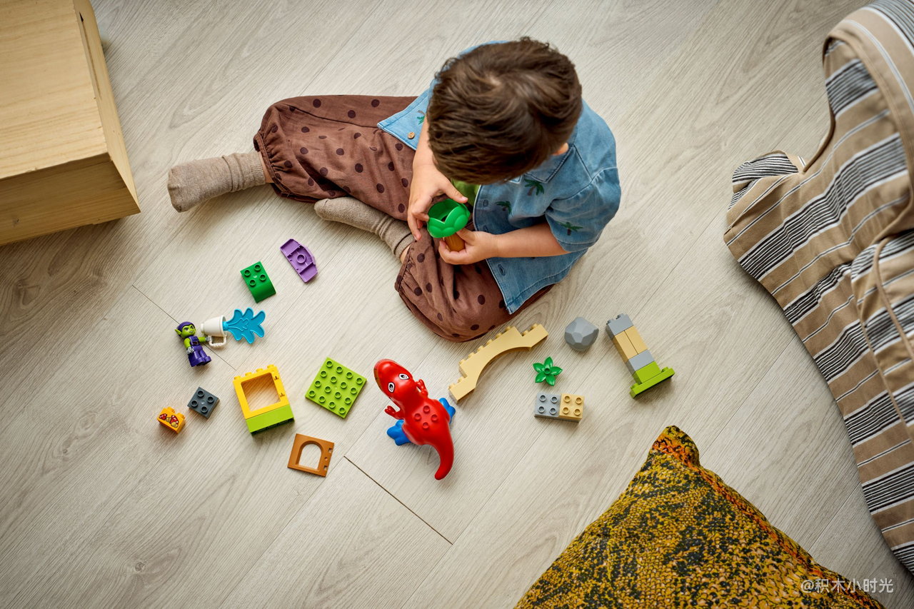 乐高 10463 恐龙蜘蛛侠雷克斯大战绿魔