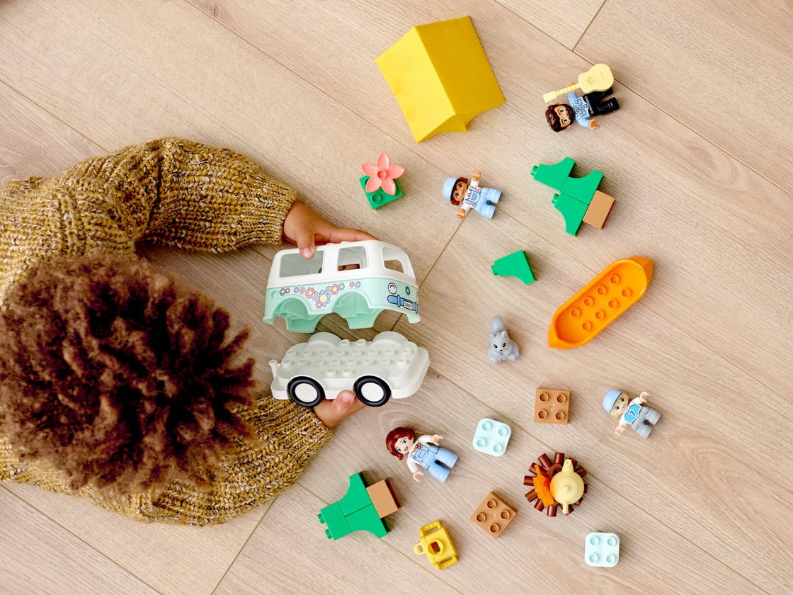 乐高 10946 全家野营车大冒险