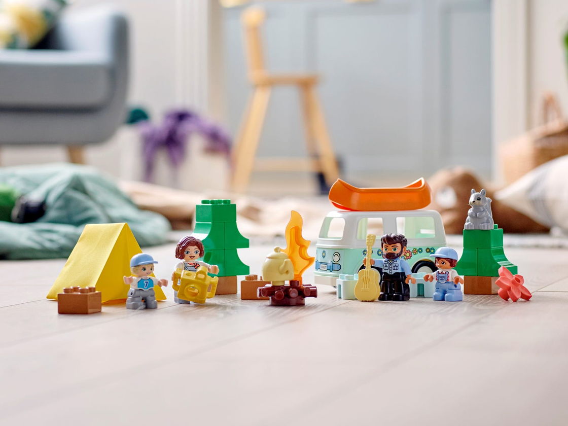 乐高 10946 全家野营车大冒险