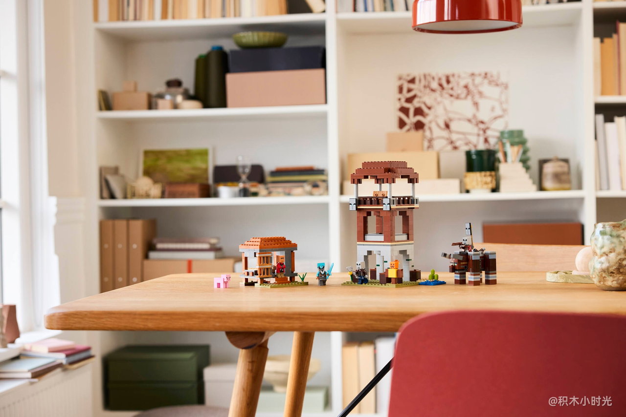 乐高 21278 掠夺者前哨站与劫掠兽