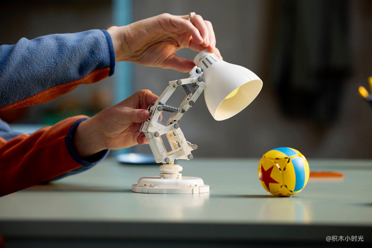 乐高 21357 迪士尼皮克斯小台灯