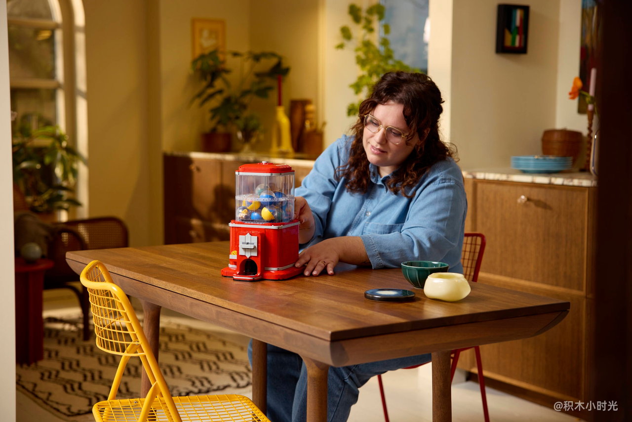 乐高 21358 小人仔扭蛋机