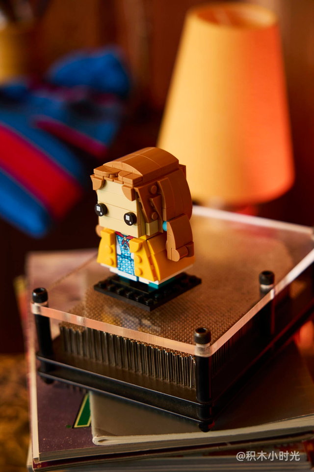 乐高 40879 十一、麦克斯、魔王 (Demogorgon）及霍莉人偶