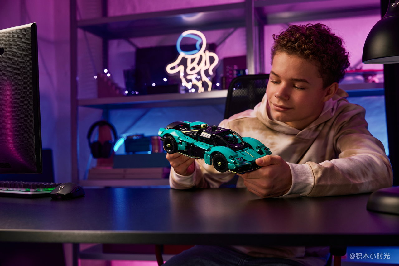 乐高 42208 阿斯顿·马丁 Valkyrie