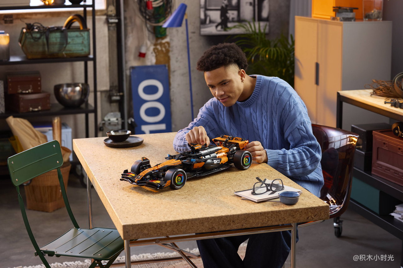 乐高 42228 迈凯伦 MCL39 F1® 赛车