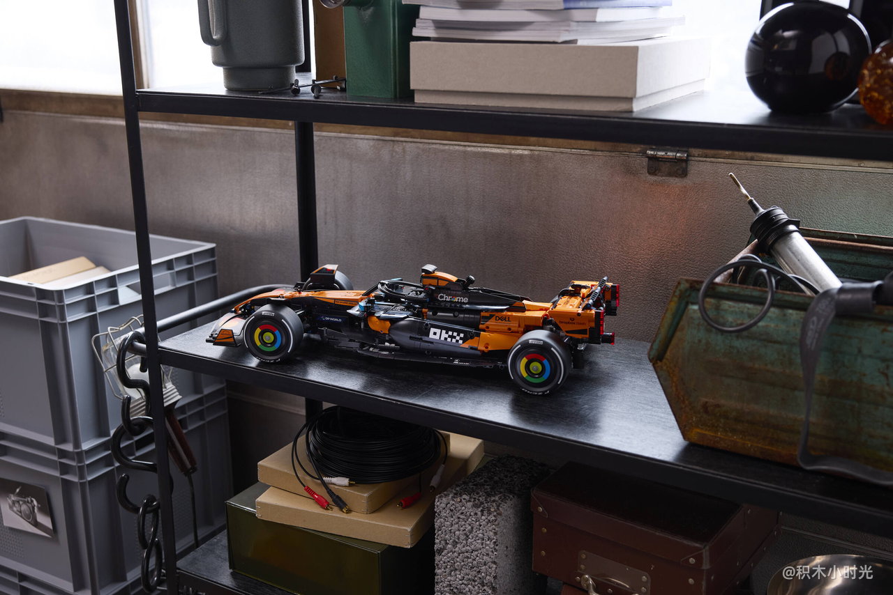 乐高 42228 迈凯伦 MCL39 F1® 赛车