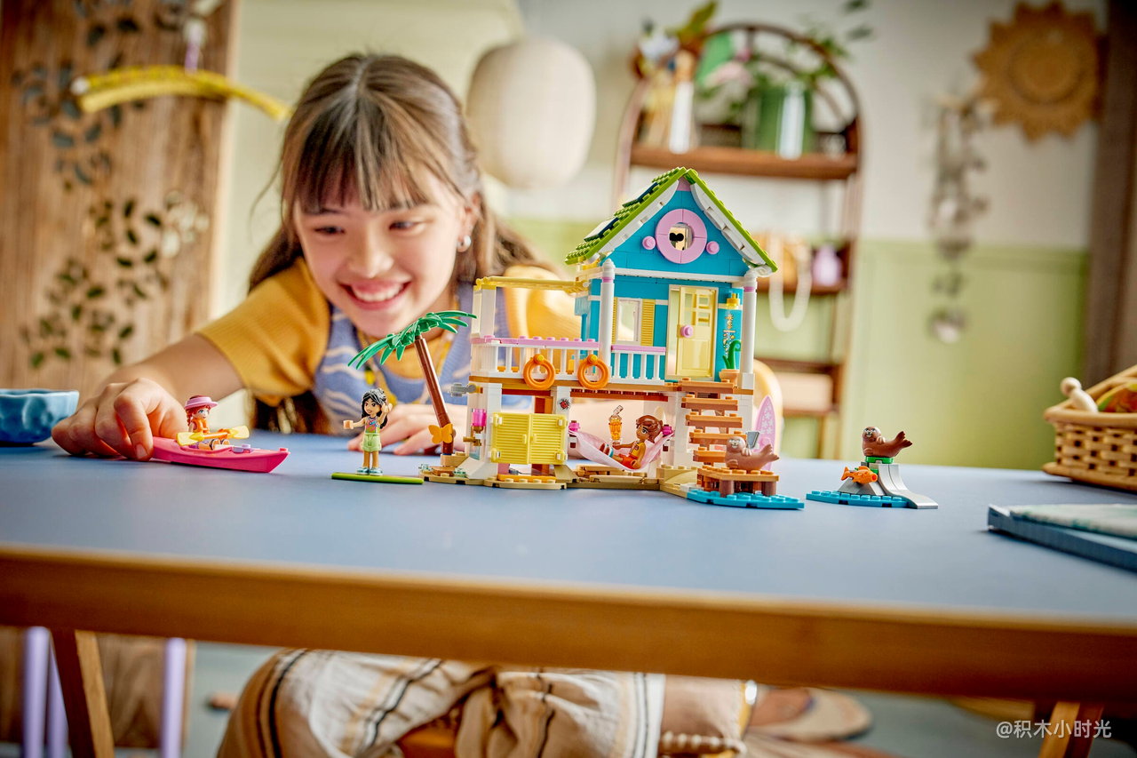 乐高 42699 海岸度假小屋