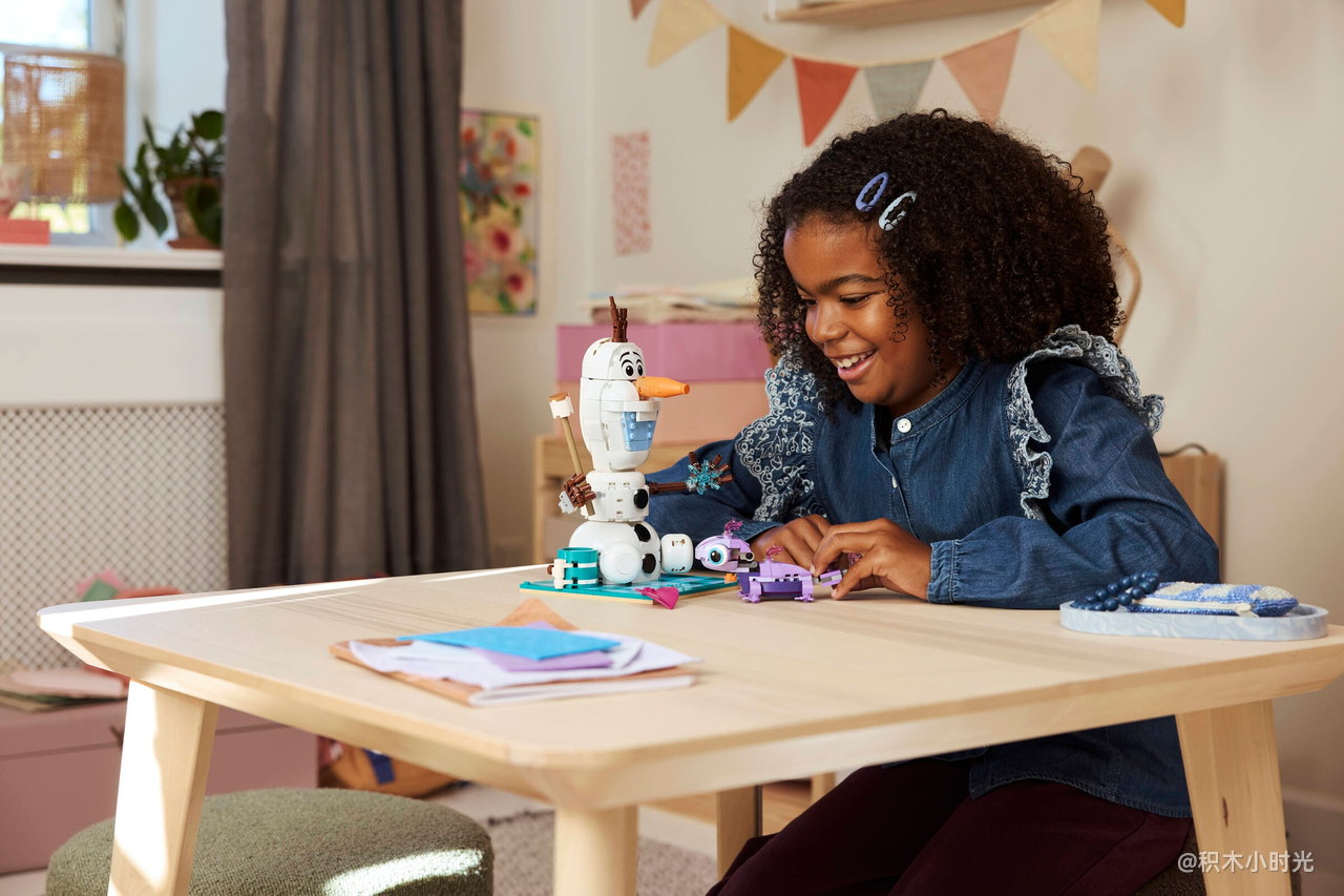 乐高 43287 雪宝和布鲁尼的野餐乐趣