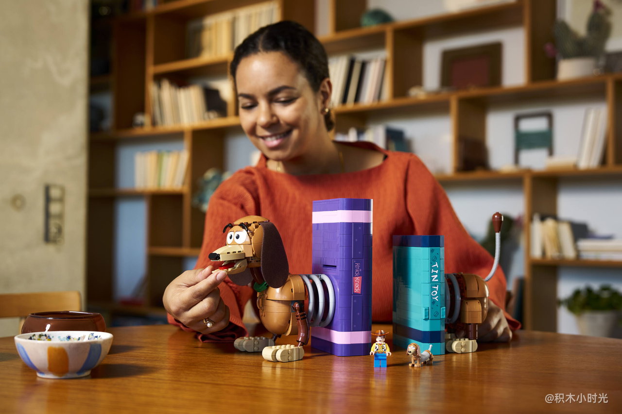 乐高 43301 玩具总动员弹簧狗的书挡