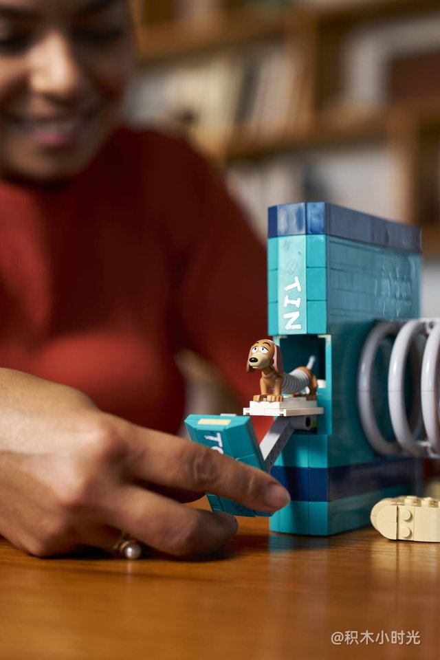 乐高 43301 玩具总动员弹簧狗的书挡