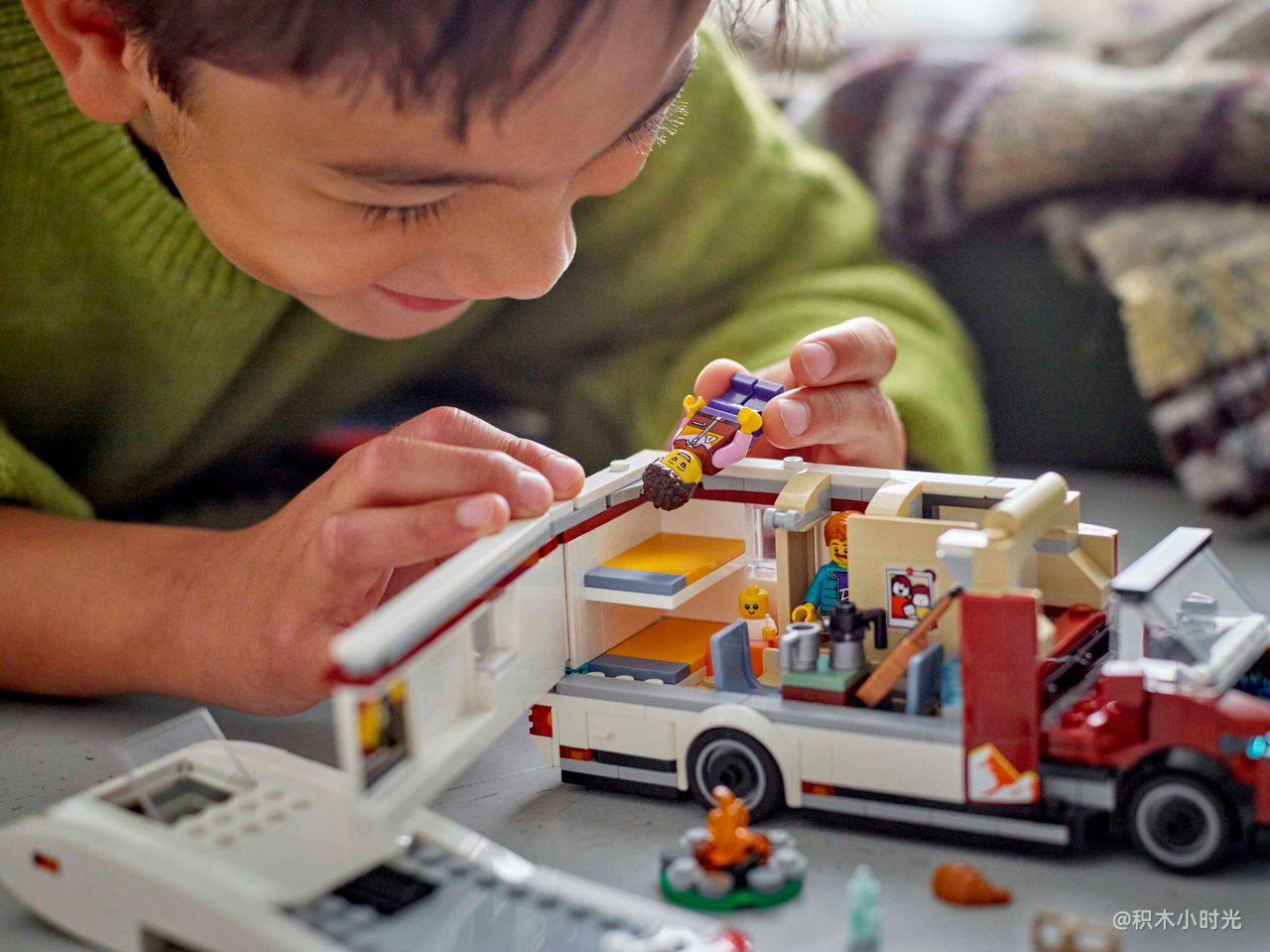 乐高 60454 假日探险野营车