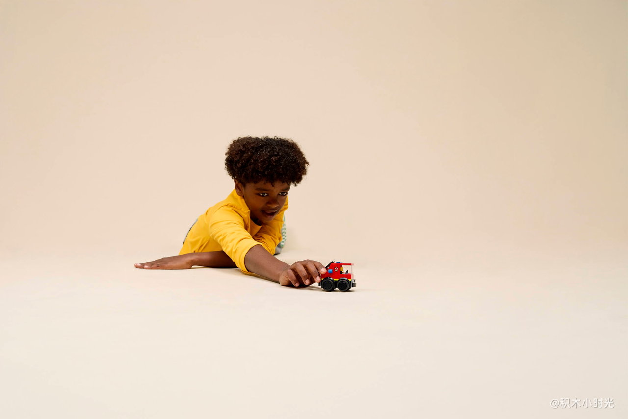 乐高 60482 旋风车队-鸣笛消防车