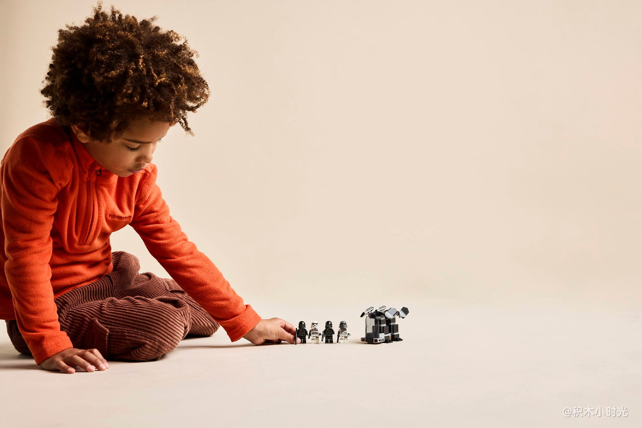 乐高 75412 死亡士兵与暗夜士兵战斗包