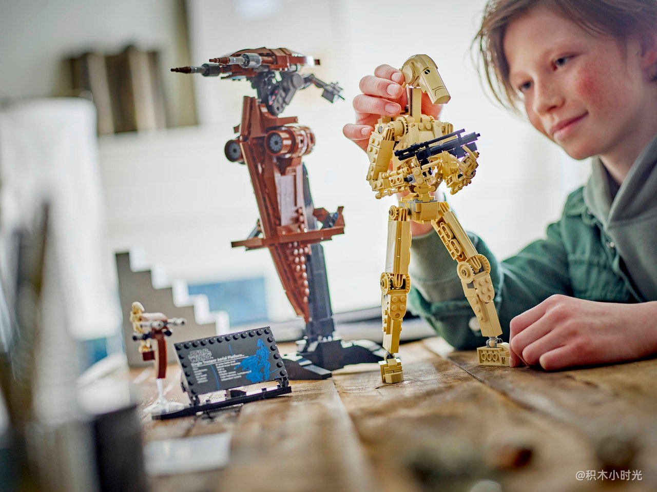 乐高 75428 配备STAP的战斗机器人