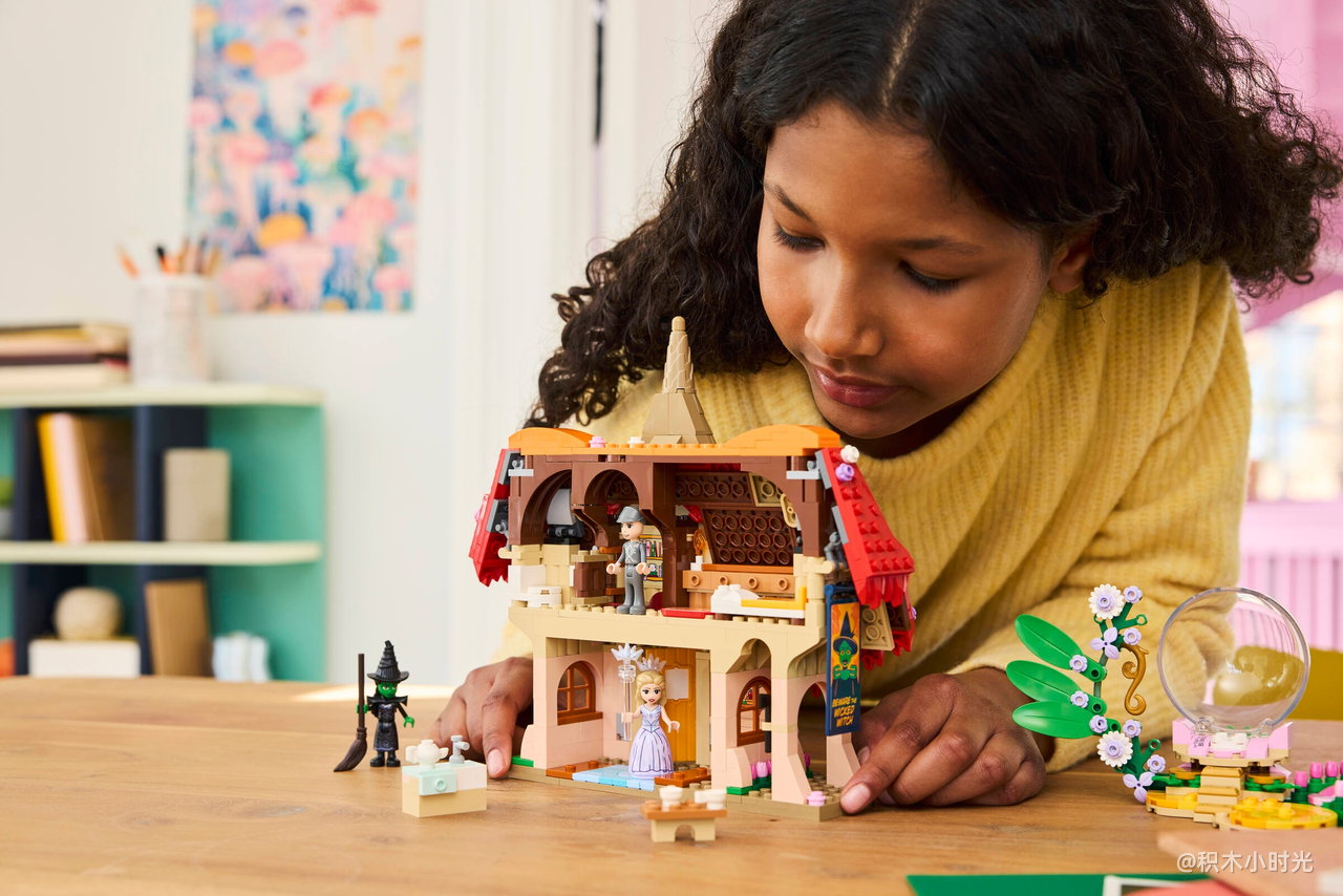 乐高 75690 格琳达和艾芙芭参观麦奇金
