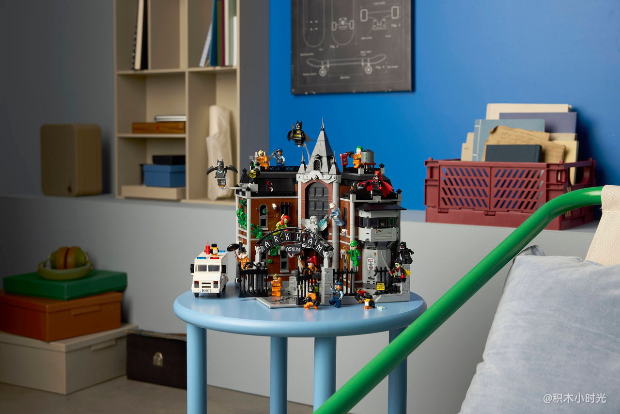 乐高 76300 阿卡姆疯人院