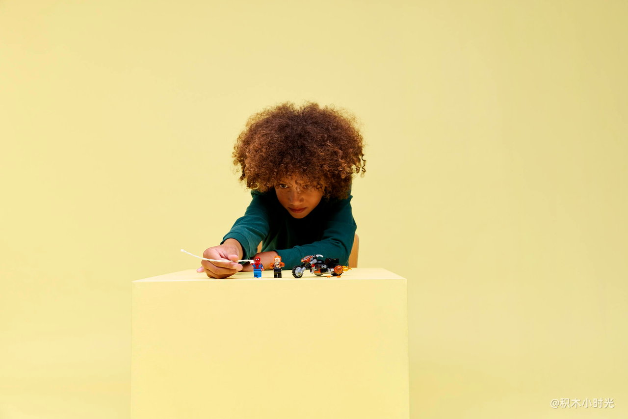 乐高 76335 蜘蛛侠大战骑着摩托车的恶灵骑士 (Ghost Rider)