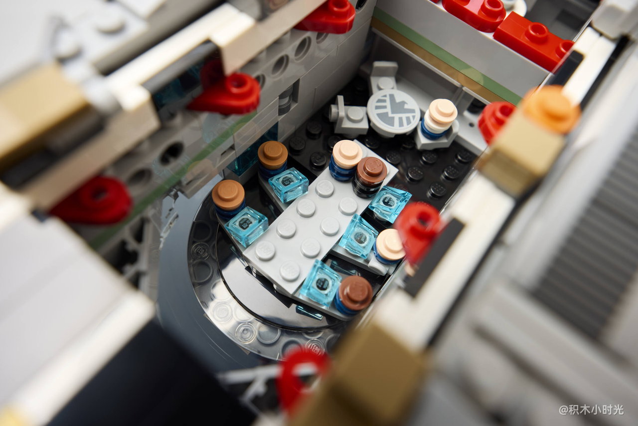 乐高 76354 神盾局天空母舰