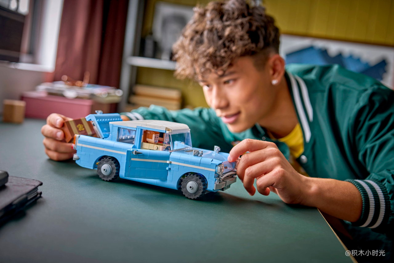 乐高 76470 魔法福特安格利亚飞车