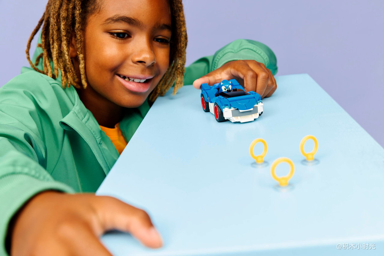 乐高 77117 索尼克的赛车：音速之星闪电