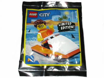 Guy on Water Scooter foil pack