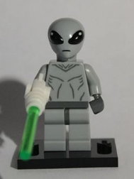 Classic Alien, Series 6 (Complete Set with Stand and Accessories)