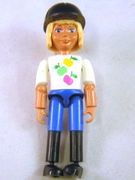 Belville Female - Horse Rider, Blue Shorts, White Shirt with Apples Pattern, Light Yellow Hair, Riding Hat 