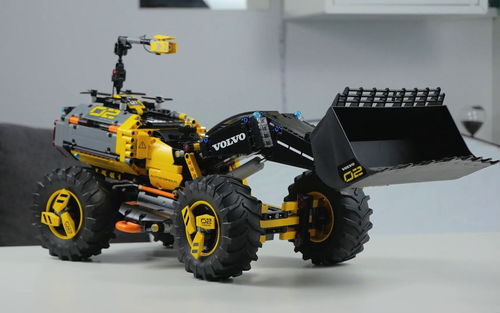 乐高科技 沃尔沃 Volvo Concept Wheel Loader ZEUX 42081速拼