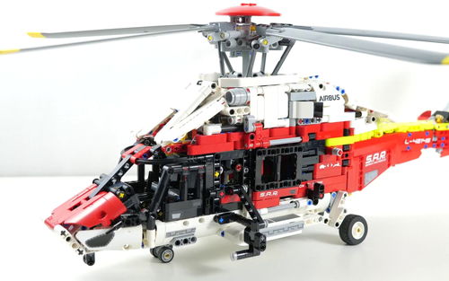 乐高科技空客 Airbus H175 Rescue Helicopter 42145  速拼